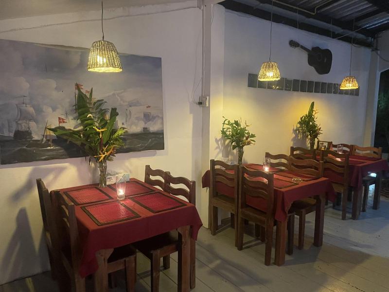 Lonely Beach Resort - Restoran