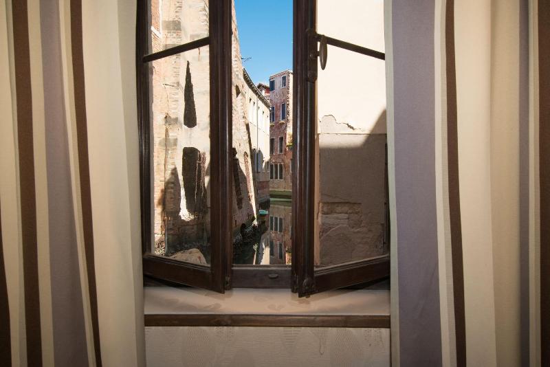 Ca' Lavezzera - Genel