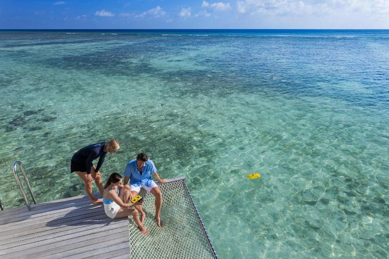The Ritz-Carlton Maldives, Fari Islands - Genel