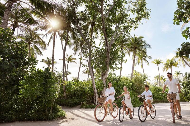 The Ritz-Carlton Maldives, Fari Islands - Genel