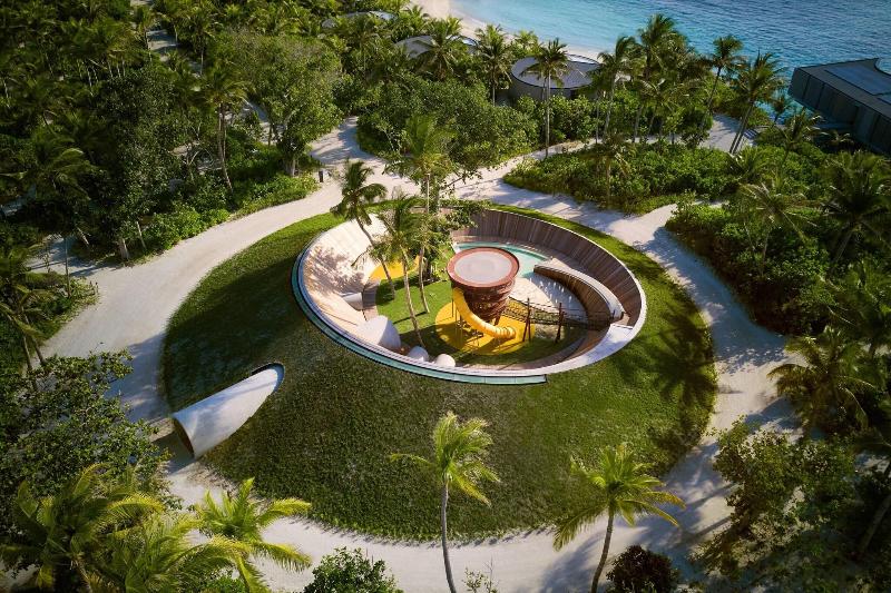 The Ritz-Carlton Maldives, Fari Islands - Genel