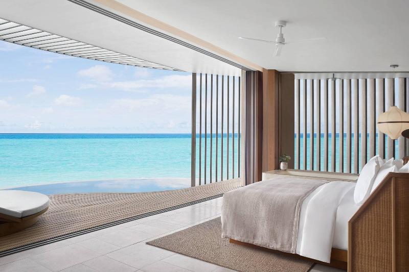 The Ritz-Carlton Maldives, Fari Islands - Havuz