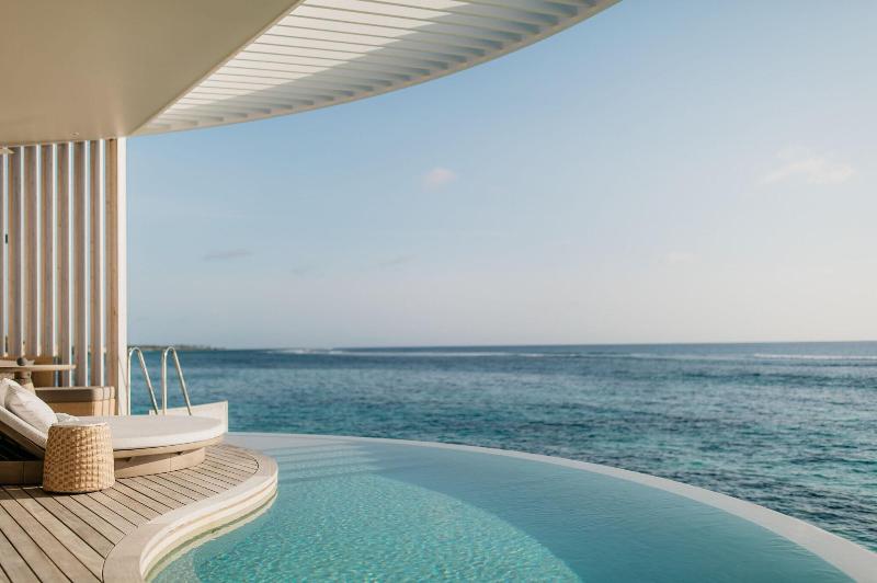 The Ritz-Carlton Maldives, Fari Islands - Havuz