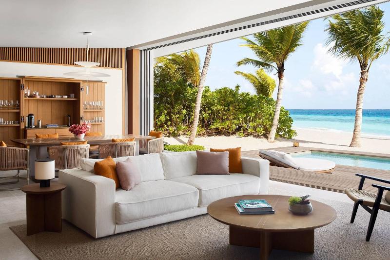 The Ritz-Carlton Maldives, Fari Islands - Havuz