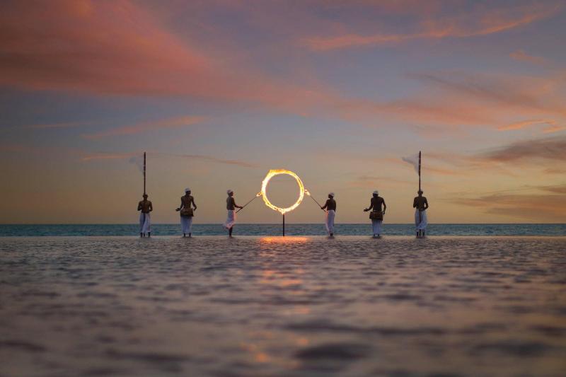 The Ritz-Carlton Maldives, Fari Islands - Plaj