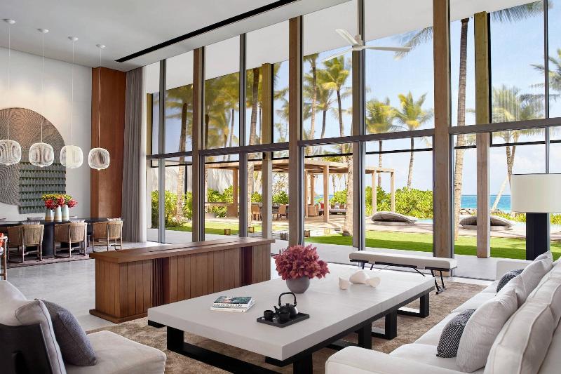 The Ritz-Carlton Maldives, Fari Islands - Restoran