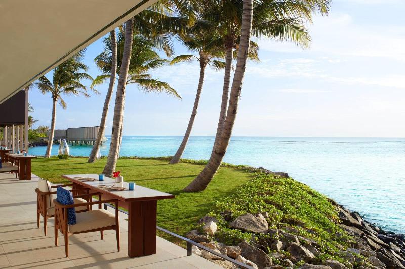 The Ritz-Carlton Maldives, Fari Islands - Restoran