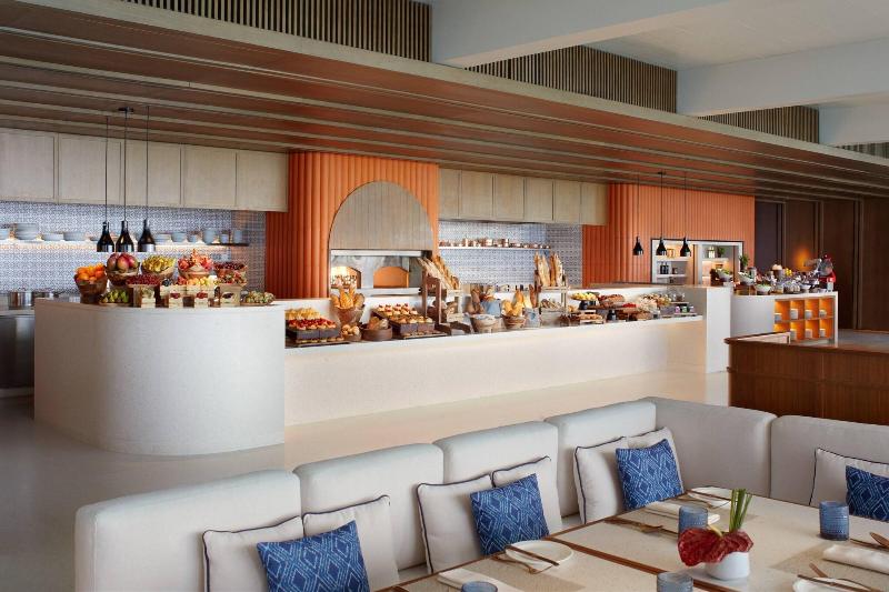 The Ritz-Carlton Maldives, Fari Islands - Restoran