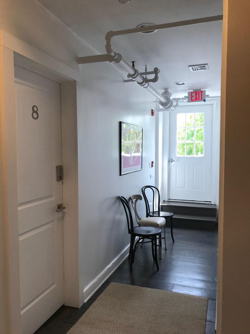 Harpoon House - Lobi
