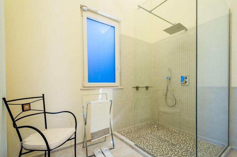 Turenum Apartment B&B - Oda