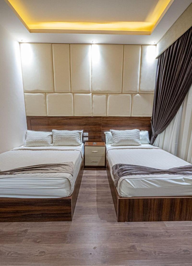 Grand City Hotel - Oda