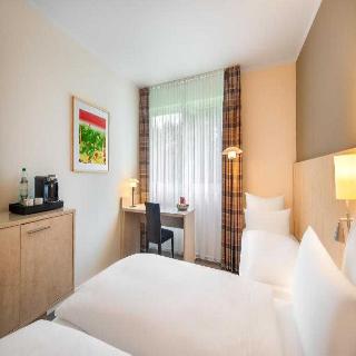 Sunday Hotel Bielefeld Johannisberg fotoÄŸrafÄ±