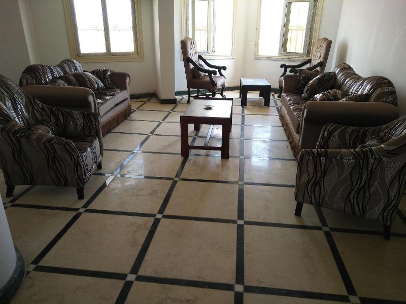 Royal Nj Hotel - Lobi