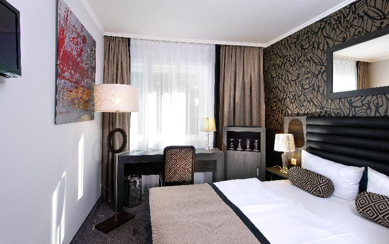 Park Hotel Am Berliner Tor - Oda