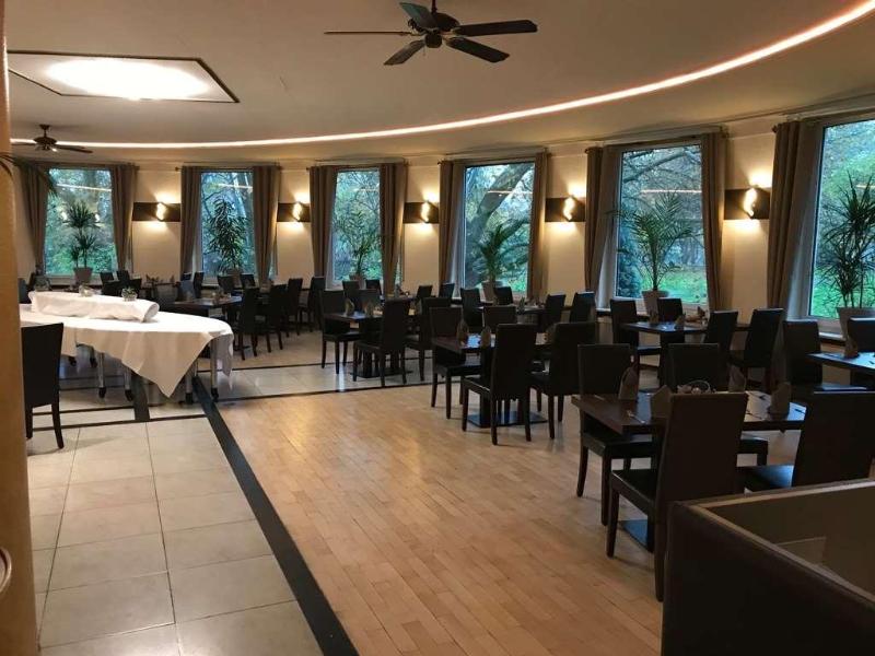 Park Hotel Am Berliner Tor - Restoran