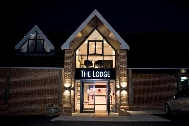 The Lodge At Kingswood - Genel