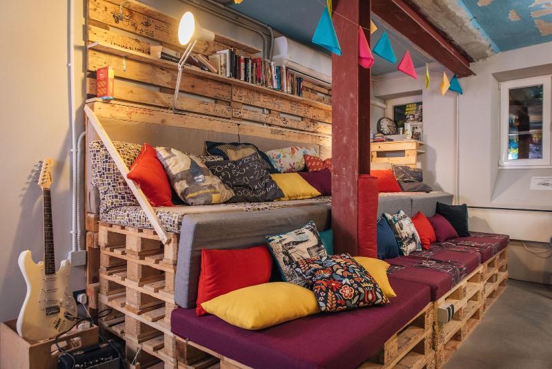 Swanky Mint Hostel - Bar