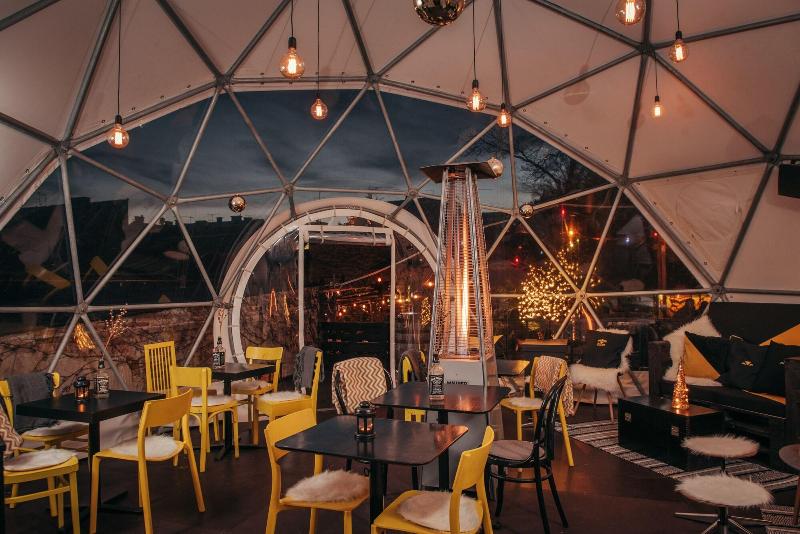 Swanky Mint Hostel - Teras