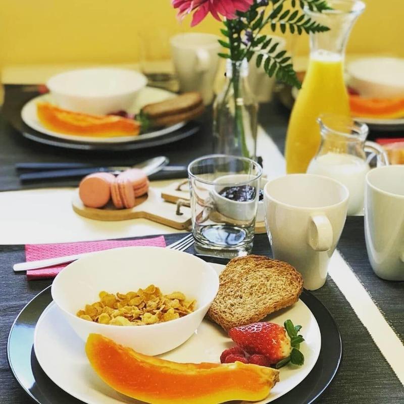 F3 Guest House - Restoran