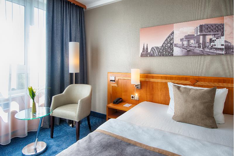 Leonardo Hotel Koln Bonn Airport - Oda