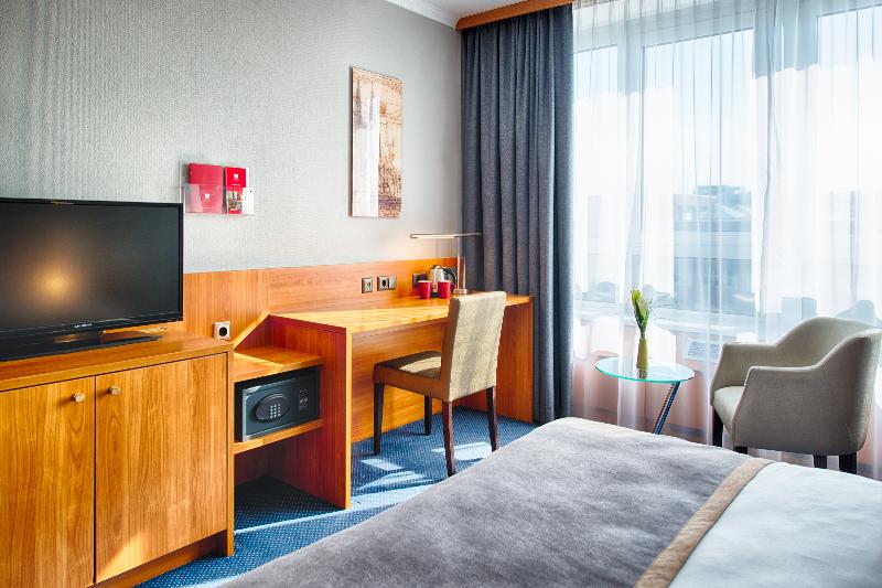 Leonardo Hotel Koln Bonn Airport - Oda