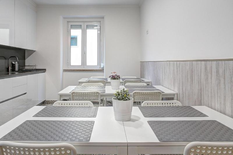 Home Out Rooms & Apartments - Oda