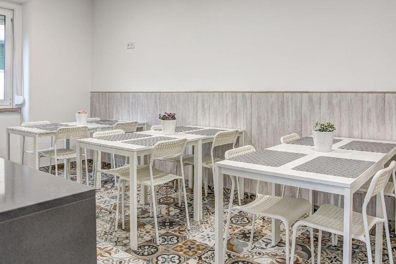 Home Out Rooms & Apartments - Oda