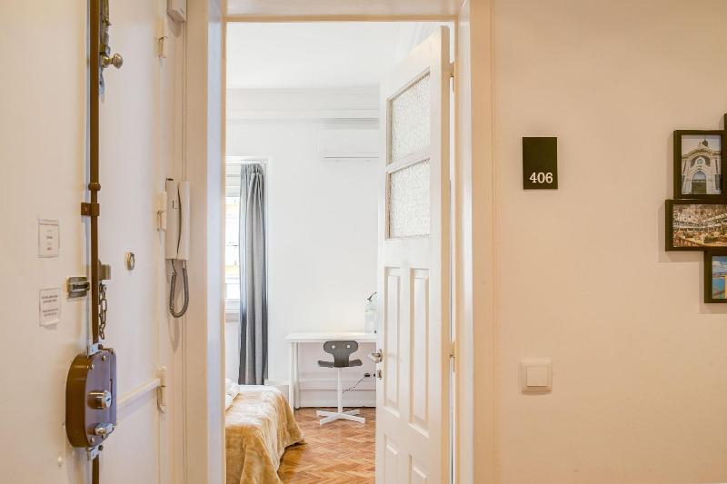 Home Out Rooms & Apartments - Oda