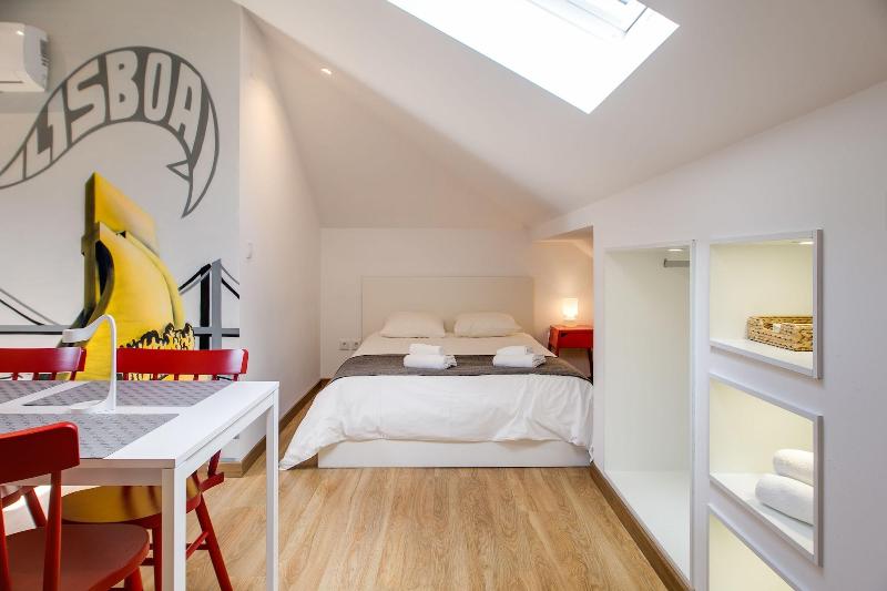 Home Out Rooms & Apartments - Oda