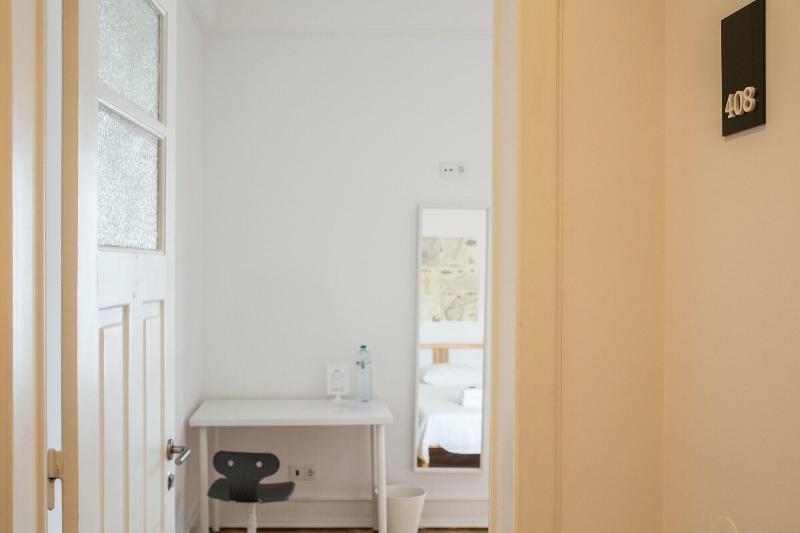 Home Out Rooms & Apartments - Oda