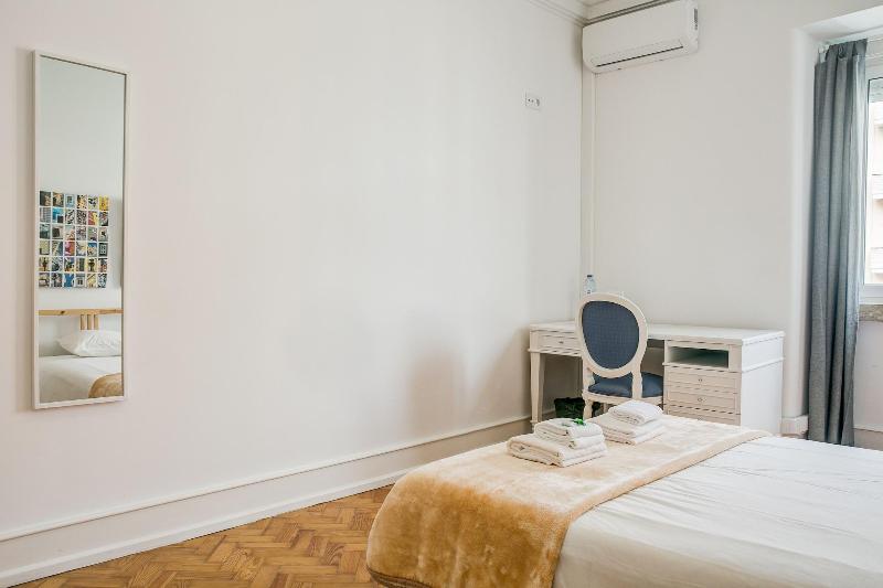 Home Out Rooms & Apartments - Oda