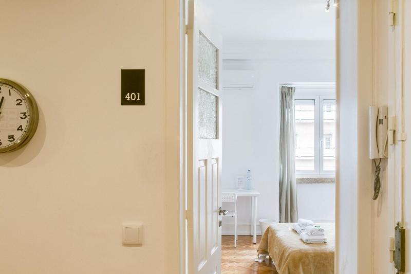 Home Out Rooms & Apartments - Oda