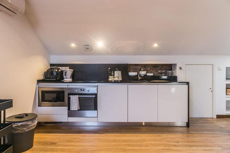 Home Out Rooms & Apartments - Oda