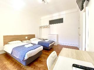 Home Out Rooms & Apartments fotoÄŸrafÄ±