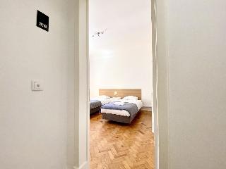 Home Out Rooms & Apartments fotoÄŸrafÄ±