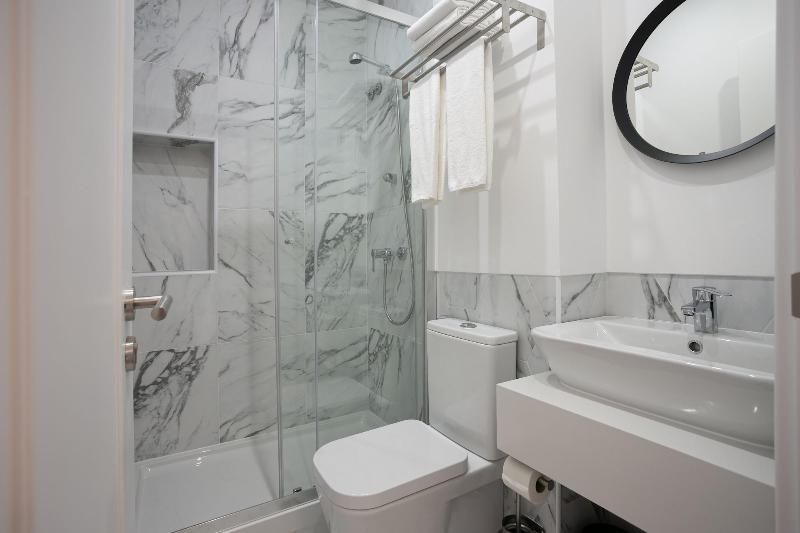 Home Out Rooms & Apartments - Oda