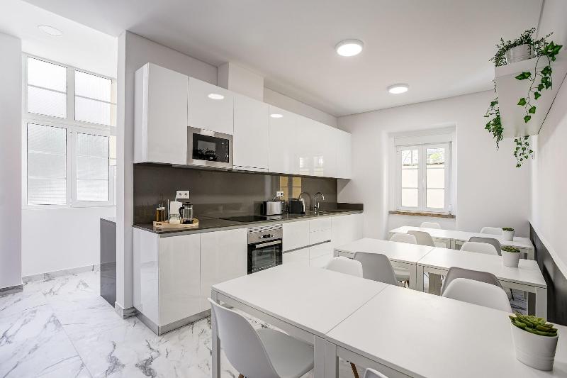 Home Out Rooms & Apartments - Oda