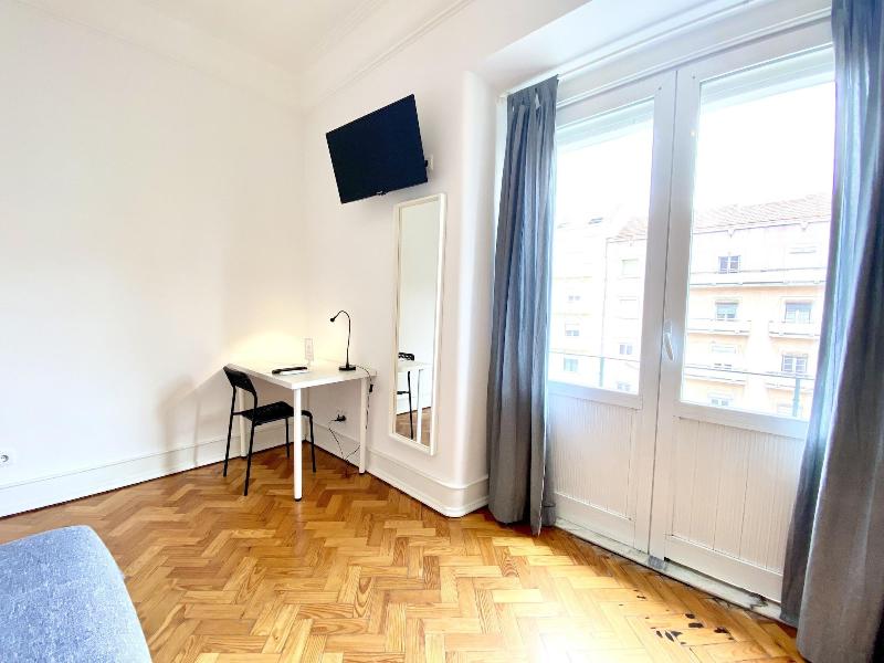 Home Out Rooms & Apartments - Oda