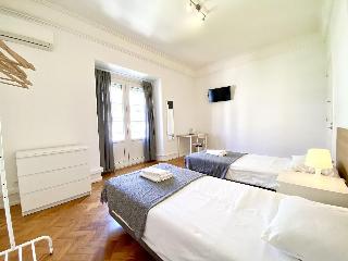 Home Out Rooms & Apartments fotoÄŸrafÄ±