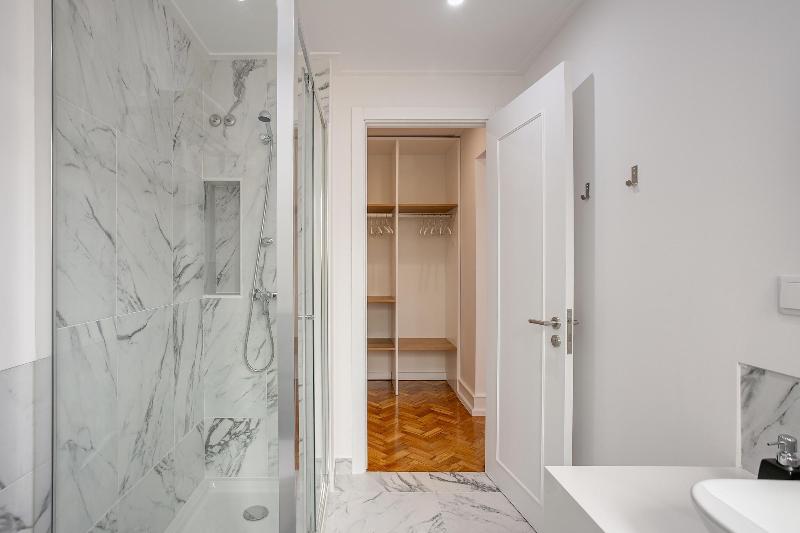 Home Out Rooms & Apartments - Oda