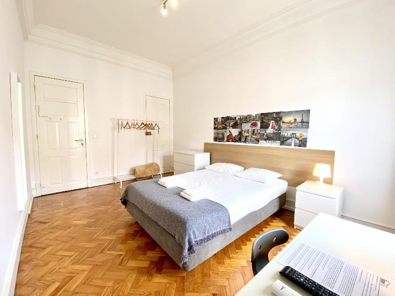 Home Out Rooms & Apartments - Oda