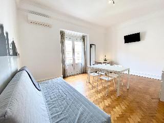 Home Out Rooms & Apartments fotoÄŸrafÄ±