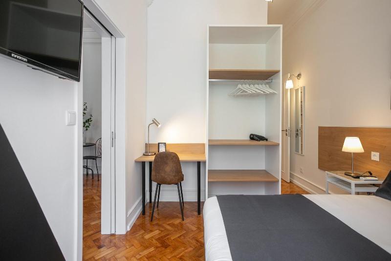 Home Out Rooms & Apartments - Oda