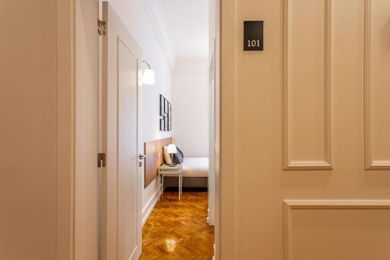 Home Out Rooms & Apartments - Oda