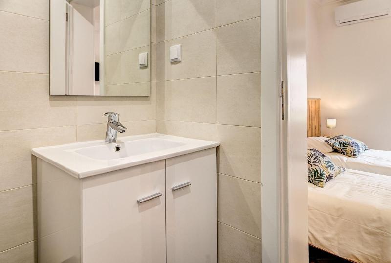 Home Out Rooms & Apartments - Oda