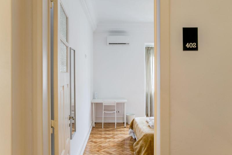 Home Out Rooms & Apartments - Oda