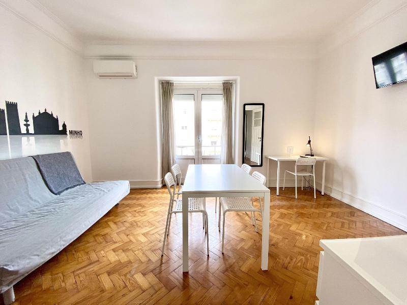 Home Out Rooms & Apartments - Oda