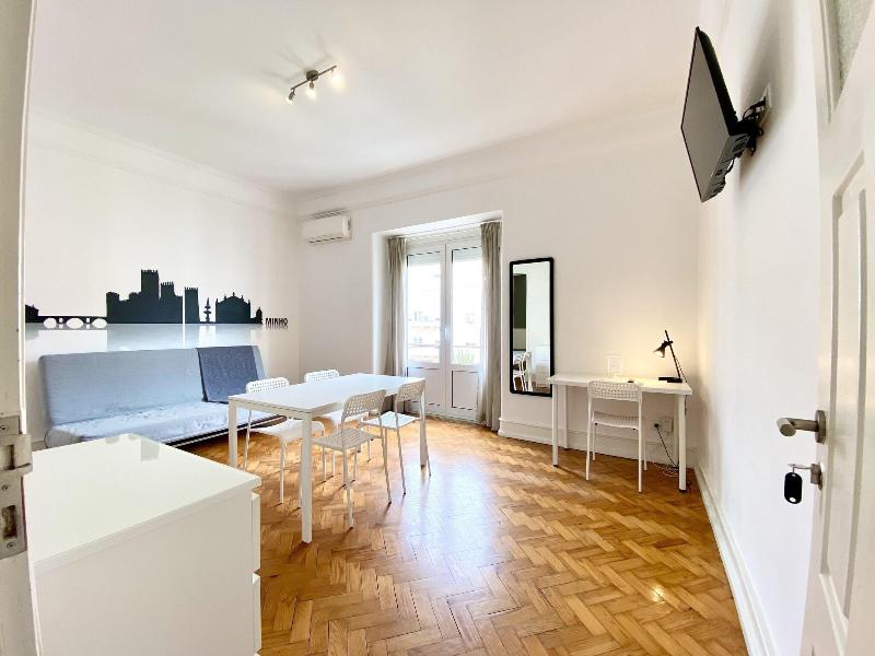 Home Out Rooms & Apartments - Oda