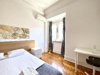 Home Out Rooms & Apartments fotoÄŸrafÄ±