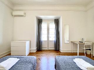 Home Out Rooms & Apartments fotoÄŸrafÄ±